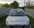 Серый Пежо 5008, объемом двигателя 2 л и пробегом 239 тыс. км за 10800 $, фото 1 на Automoto.ua