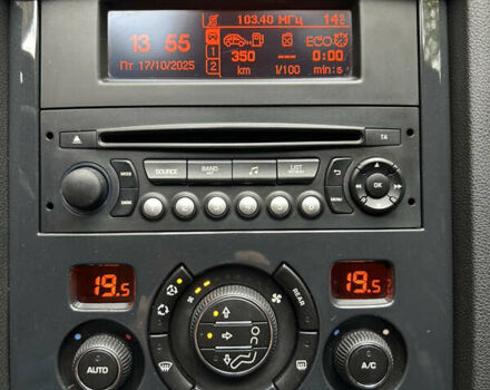 Сірий Пежо 5008, об'ємом двигуна 1.56 л та пробігом 263 тис. км за 11200 $, фото 24 на Automoto.ua