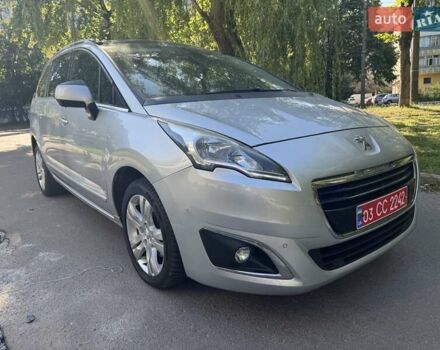 Серый Пежо 5008, объемом двигателя 1.6 л и пробегом 147 тыс. км за 9600 $, фото 6 на Automoto.ua