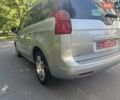 Серый Пежо 5008, объемом двигателя 1.6 л и пробегом 147 тыс. км за 9600 $, фото 4 на Automoto.ua