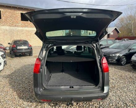 Серый Пежо 5008, объемом двигателя 1.6 л и пробегом 202 тыс. км за 10699 $, фото 10 на Automoto.ua