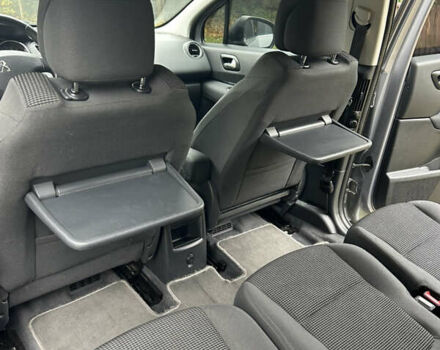 Сірий Пежо 5008, об'ємом двигуна 1.56 л та пробігом 263 тис. км за 11200 $, фото 20 на Automoto.ua