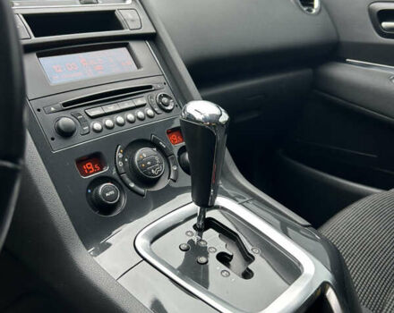 Сірий Пежо 5008, об'ємом двигуна 1.56 л та пробігом 263 тис. км за 11200 $, фото 27 на Automoto.ua