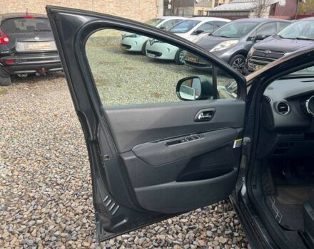 Серый Пежо 5008, объемом двигателя 1.6 л и пробегом 202 тыс. км за 10699 $, фото 9 на Automoto.ua