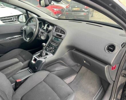 Серый Пежо 5008, объемом двигателя 1.6 л и пробегом 202 тыс. км за 10699 $, фото 16 на Automoto.ua