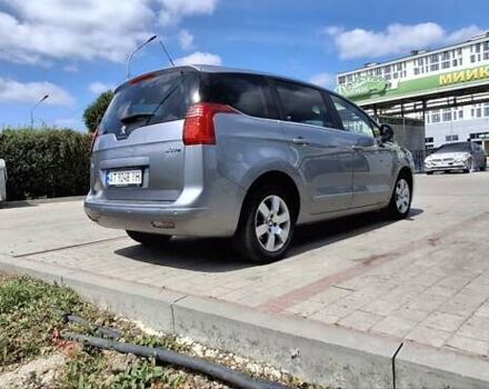 Сірий Пежо 5008, об'ємом двигуна 1.6 л та пробігом 262 тис. км за 13200 $, фото 1 на Automoto.ua