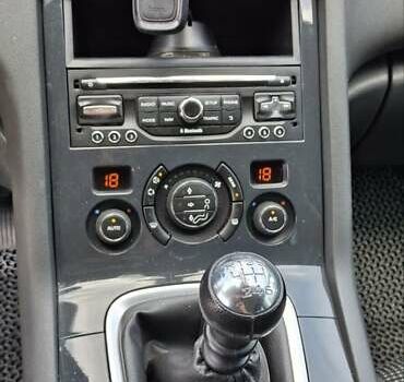 Сірий Пежо 5008, об'ємом двигуна 1.6 л та пробігом 262 тис. км за 13200 $, фото 8 на Automoto.ua