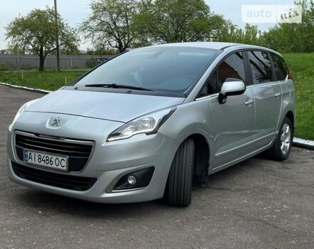 Сірий Пежо 5008, об'ємом двигуна 1.6 л та пробігом 261 тис. км за 12200 $, фото 3 на Automoto.ua