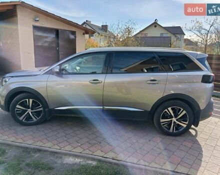 Серый Пежо 5008, объемом двигателя 2 л и пробегом 199 тыс. км за 20000 $, фото 3 на Automoto.ua