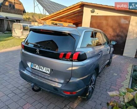 Серый Пежо 5008, объемом двигателя 2 л и пробегом 199 тыс. км за 20000 $, фото 4 на Automoto.ua