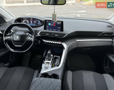 Серый Пежо 5008, объемом двигателя 1.56 л и пробегом 224 тыс. км за 16500 $, фото 13 на Automoto.ua