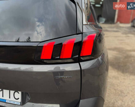 Сірий Пежо 5008, об'ємом двигуна 2 л та пробігом 140 тис. км за 25400 $, фото 7 на Automoto.ua