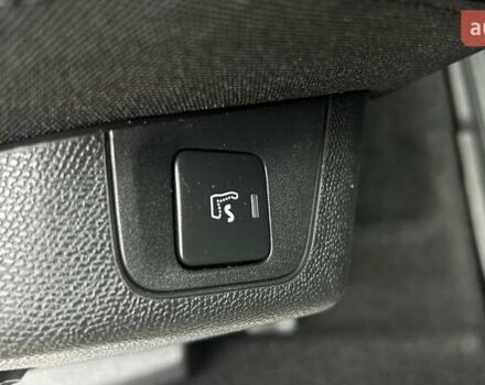 Сірий Пежо 5008, об'ємом двигуна 2 л та пробігом 235 тис. км за 22800 $, фото 5 на Automoto.ua