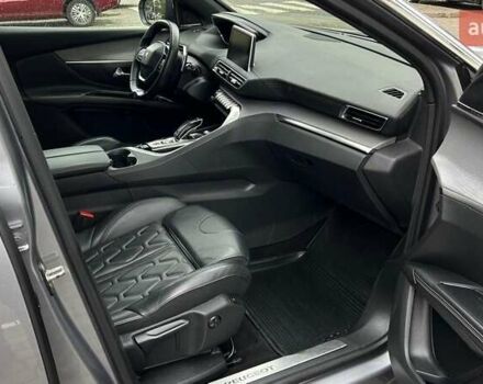 Сірий Пежо 5008, об'ємом двигуна 2 л та пробігом 235 тис. км за 22800 $, фото 9 на Automoto.ua