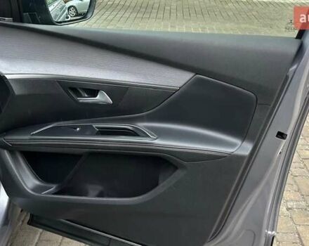 Сірий Пежо 5008, об'ємом двигуна 2 л та пробігом 235 тис. км за 22800 $, фото 7 на Automoto.ua