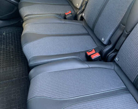 Сірий Пежо 5008, об'ємом двигуна 1.5 л та пробігом 112 тис. км за 23499 $, фото 18 на Automoto.ua