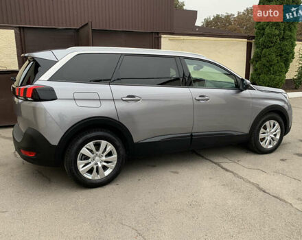 Серый Пежо 5008, объемом двигателя 1.56 л и пробегом 174 тыс. км за 17500 $, фото 4 на Automoto.ua