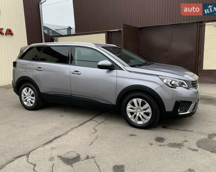 Серый Пежо 5008, объемом двигателя 1.56 л и пробегом 174 тыс. км за 17500 $, фото 3 на Automoto.ua