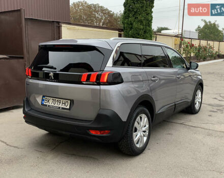 Серый Пежо 5008, объемом двигателя 1.56 л и пробегом 174 тыс. км за 17500 $, фото 5 на Automoto.ua