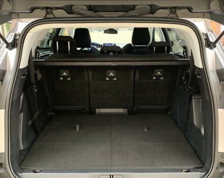 Серый Пежо 5008, объемом двигателя 1.56 л и пробегом 174 тыс. км за 17500 $, фото 18 на Automoto.ua