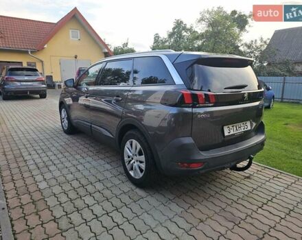 Сірий Пежо 5008, об'ємом двигуна 1.2 л та пробігом 174 тис. км за 16400 $, фото 4 на Automoto.ua