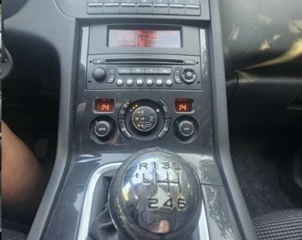 Сірий Пежо 5008, об'ємом двигуна 2 л та пробігом 221 тис. км за 8700 $, фото 4 на Automoto.ua