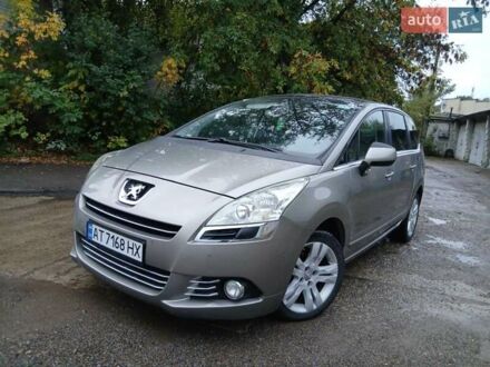 Сірий Пежо 5008, об'ємом двигуна 1.6 л та пробігом 238 тис. км за 6450 $, фото 1 на Automoto.ua
