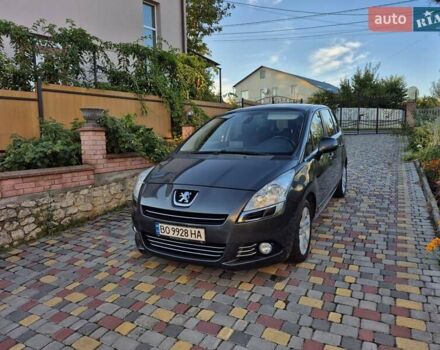 Сірий Пежо 5008, об'ємом двигуна 1.6 л та пробігом 234 тис. км за 7200 $, фото 1 на Automoto.ua