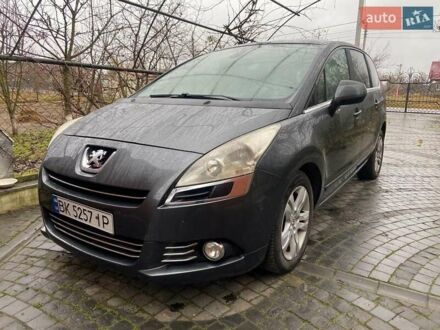 Серый Пежо 5008, объемом двигателя 1.56 л и пробегом 210 тыс. км за 8900 $, фото 1 на Automoto.ua
