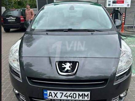 Серый Пежо 5008, объемом двигателя 1.6 л и пробегом 220 тыс. км за 7700 $, фото 1 на Automoto.ua