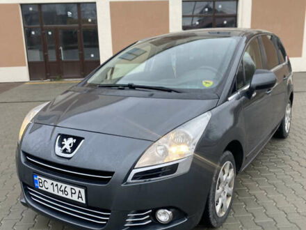 Серый Пежо 5008, объемом двигателя 1.56 л и пробегом 284 тыс. км за 6300 $, фото 1 на Automoto.ua