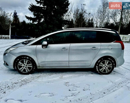 Серый Пежо 5008, объемом двигателя 1.56 л и пробегом 290 тыс. км за 7000 $, фото 1 на Automoto.ua