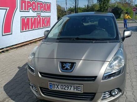 Пежо 5008 2009 в Хмельницком на Automoto.ua Серый Пежо 5008, объемом двигателя 1.6 л и пробегом 267 тыс. км за 6700 $, фото 1 на Automoto.ua