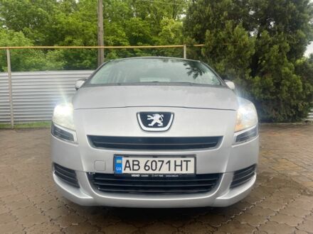 Пежо 5008 2010 у Краматорске на Automoto.ua Сірий Пежо 5008, об'ємом двигуна 1.6 л та пробігом 229 тис. км за 6999 $, фото 1 на Automoto.ua