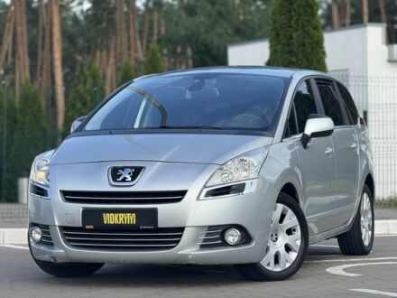Сірий Пежо 5008, об'ємом двигуна 1.6 л та пробігом 253 тис. км за 6300 $, фото 1 на Automoto.ua