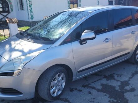 Пежо 5008 2010 у Хмельницькому на Automoto.ua Сірий Пежо 5008, об'ємом двигуна 1.6 л та пробігом 234 тис. км за 6700 $, фото 1 на Automoto.ua