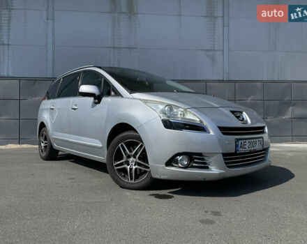 Сірий Пежо 5008, об'ємом двигуна 1.6 л та пробігом 181 тис. км за 6700 $, фото 1 на Automoto.ua