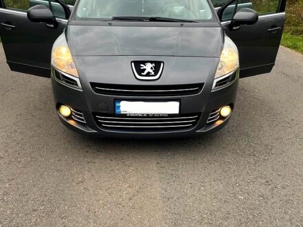 Пежо 5008 2010 у Рівному на Automoto.ua Сірий Пежо 5008, об'ємом двигуна 1.6 л та пробігом 235 тис. км за 7800 $, фото 1 на Automoto.ua
