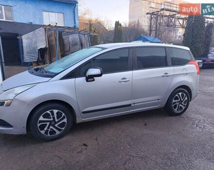 Серый Пежо 5008, объемом двигателя 1.6 л и пробегом 205 тыс. км за 5500 $, фото 1 на Automoto.ua