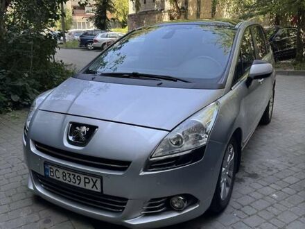 Сірий Пежо 5008, об'ємом двигуна 1.6 л та пробігом 202 тис. км за 7700 $, фото 1 на Automoto.ua