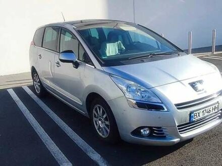 Пежо 5008 2010 у Хмельницькому на Automoto.ua Сірий Пежо 5008, об'ємом двигуна 1.6 л та пробігом 189 тис. км за 8200 $, фото 1 на Automoto.ua