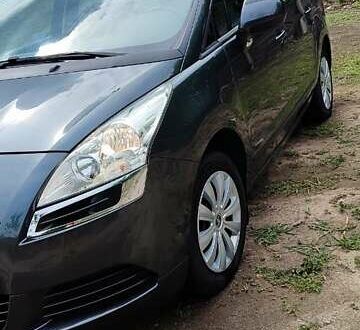 Серый Пежо 5008, объемом двигателя 1.56 л и пробегом 254 тыс. км за 7450 $, фото 1 на Automoto.ua