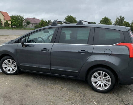 Сірий Пежо 5008, об'ємом двигуна 1.56 л та пробігом 277 тис. км за 8200 $, фото 1 на Automoto.ua