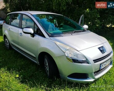 Серый Пежо 5008, объемом двигателя 1.6 л и пробегом 210 тыс. км за 7099 $, фото 1 на Automoto.ua