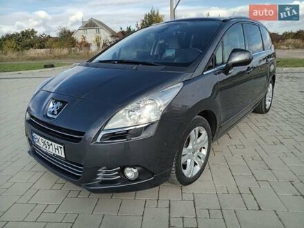 Пежо 5008 2010 у Здолбунове на Automoto.ua Сірий Пежо 5008, об'ємом двигуна 1.56 л та пробігом 256 тис. км за 7800 $, фото 1 на Automoto.ua