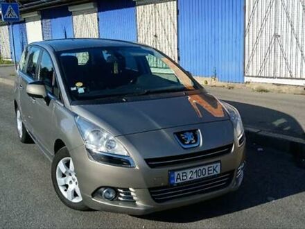 Сірий Пежо 5008, об'ємом двигуна 1.6 л та пробігом 317 тис. км за 7000 $, фото 1 на Automoto.ua