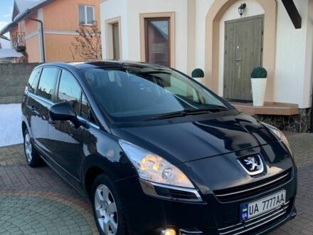 Сірий Пежо 5008, об'ємом двигуна 2 л та пробігом 239 тис. км за 7150 $, фото 1 на Automoto.ua