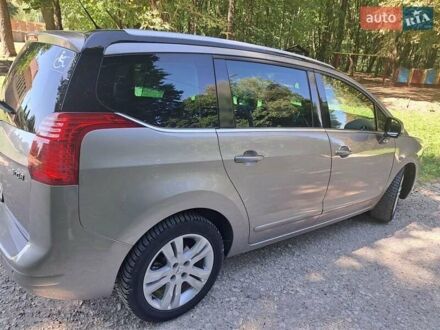 Сірий Пежо 5008, об'ємом двигуна 2 л та пробігом 279 тис. км за 10500 $, фото 1 на Automoto.ua