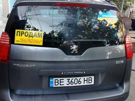 Серый Пежо 5008, объемом двигателя 1.6 л и пробегом 254 тыс. км за 7000 $, фото 1 на Automoto.ua