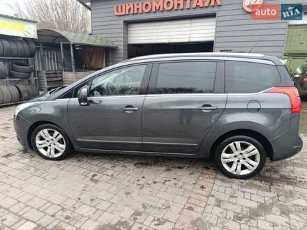 Серый Пежо 5008, объемом двигателя 1.6 л и пробегом 143 тыс. км за 8400 $, фото 1 на Automoto.ua